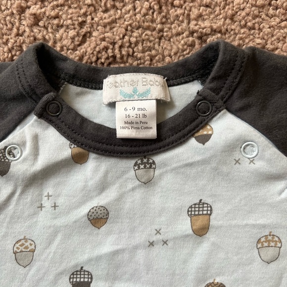 Feather Baby Outfit - Picture 4 of 4